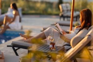 Villa Venia - Cozy Escape with Scenic Sew View, by ZanteWize