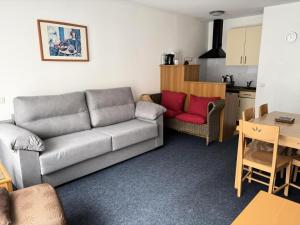 Le Chalet - Piscine - 3 Pièces pour 8 Personnes MAE-6033