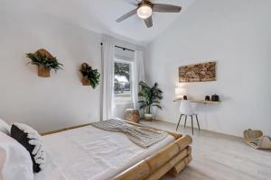 Classy Bohemian Beach Cabana- Close to Beach