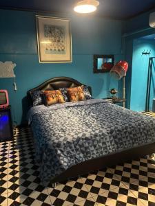 The oasis on 8 City blue 2