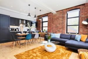 Chic 2-Bed NYC Retreat - 3hvězdičkové hotely ve městě Leeds