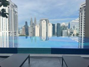 Couple suite 291A at KLCC