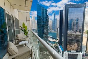 LUX The West Avenue Dubai Marina Suite