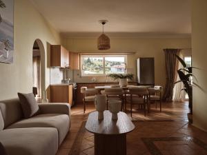 Aristotle Luxury Apartment with Sea View