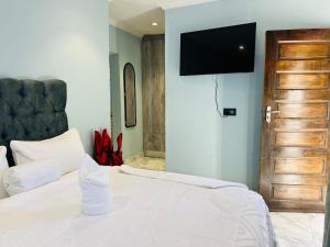 Ocean Breeze Inn Deluxe Apartment