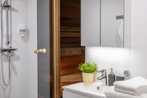 ULEABO Luxurious And Spacious 55m2 Apartment With Sauna!