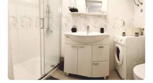 Iron Gates Apartments