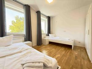AM1237 moderne Monteurwohnung mit Balkon