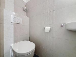 Flat Zandloper - Side sea view in Oostduinkerke