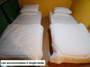 Poolside Studio Loft with Lounge Area