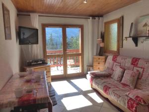 Appartement 4 pers avec balcon, proche pistes et commerces à Méribel - FR-1-411-152