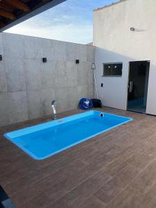 Casa com Piscina em Prado BA