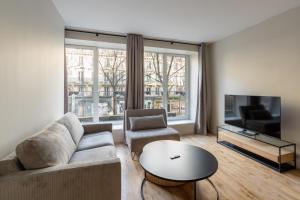 Beautiful Minimalist 1BD Apartment near Montmartre