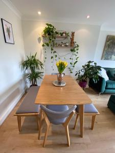 Scandi-Style 2BD Maisonette wGarden Brick Lane!