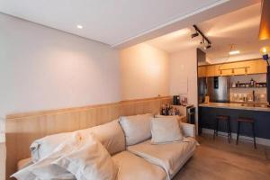 Modern apartment with a view and home office in Pinheiros