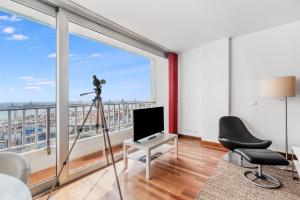 Home2Book Bright Panoramic Apartment