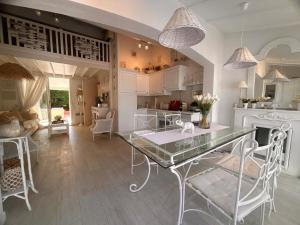 Charmant Mazet, plage à pied