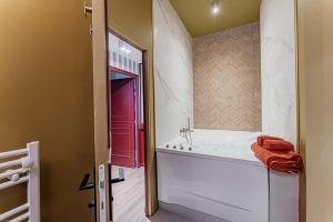 Cozy flat with Jacuzzi 2bdr 2WC