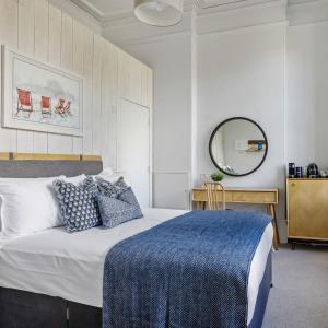 Admirals House by Maison Pierre