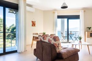 Saranda Charm 4, 1BR Ap, Sea View, Parking & more