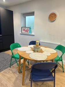 Norman Road Rocks Too!