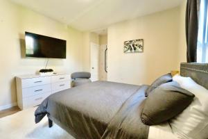 Cozy 4BD2BA Near Boston-Encore-T-Station and Diners