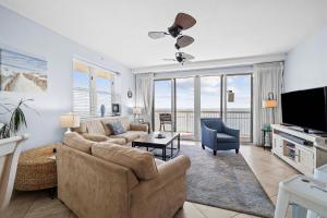Waterfront PCB Condo with Balcony and Beach Gear!