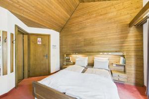 Central suite to stay for two experience SaasFee