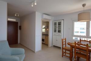 Almadraba Beachfront Apartment in Alicante by ElConserje