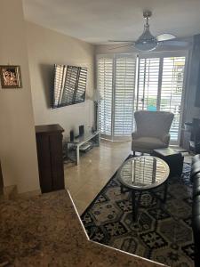 Luxury BiltmoreCondo - 32nd and Camelback - Biltmore Golf Course