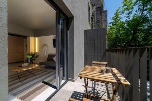 Stay in Comfort Just Steps Away from Bellavista