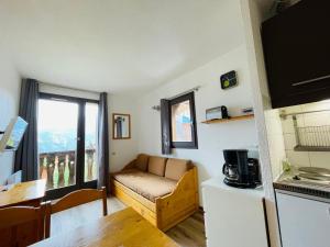 Charmant studio pour 2-3 personnes avec balcon à Valfréjus - FR-1-265-279