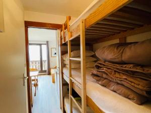 Charmant studio pour 2-3 personnes avec balcon à Valfréjus - FR-1-265-279