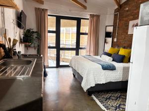 Trendy Maboneng Apartment 259