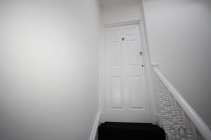 Isleworth Place - Apt D
