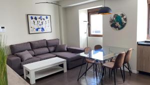Pilar8 - Bonito y céntrico apartamento con parking y Piscina