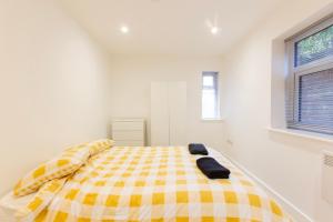 Radstock Road - Room 1a