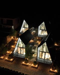 Lakeside Villas & Jacuzzi Suites