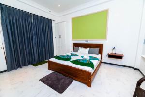 La by Deepi - Green Haven Villa