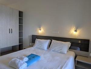 Dionysos Apartments