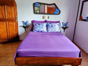 Tico Tiki Vacation Villa - Epic View & Pool, 5 Minute walk to beach!