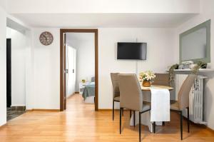 Stepup Apartment, Downtown Bucharest, City Center, Garden View