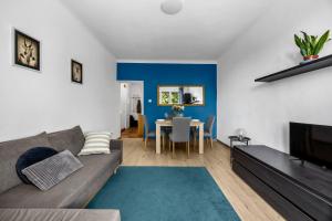 Żoliborz Apt - Trams & Parks Nearby - by Rentujemy