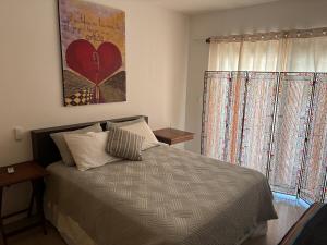 Oasis facing the lagoon