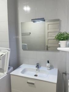 Apartamento de 1 dormitorio en Victoria Court 2 Los Cristianos.