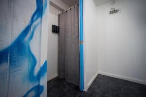 Glamping TentRed River Access2 Queen Beds