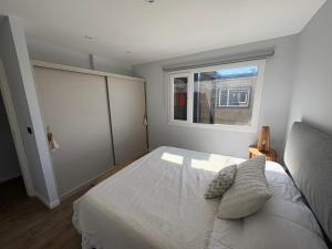 Departamento centrico de dos ambientes con vistas a la montaña