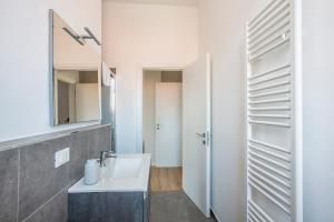 Elengante e Spazioso vicino al lago e al centro