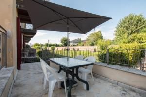 Pool Garda Nest Design e comfort con piscina