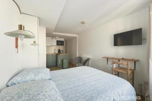 Beautiful 17m Studio in Paris 6